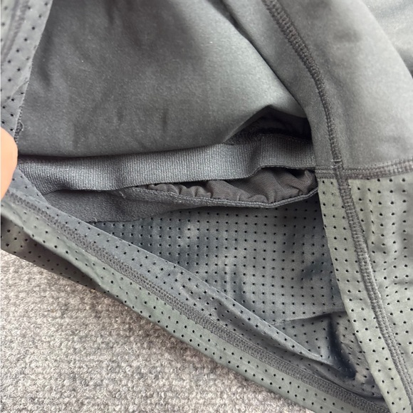 SWEATY BETTY Women’s Slate Grey Power Mesh Cropped Workout Tank size: Medium - Picture 4 of 9